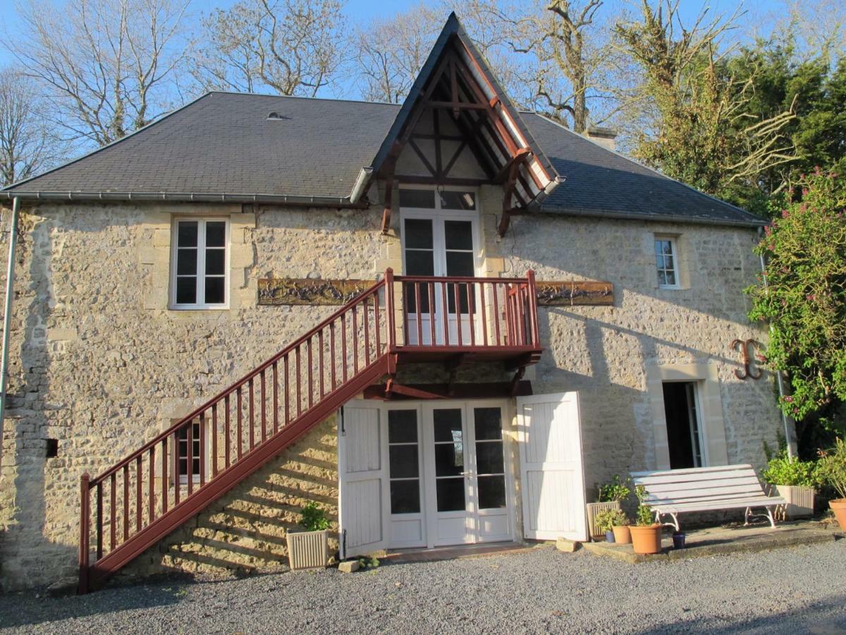 Le Chateau D'Asnieres En Bessin Exterior photo